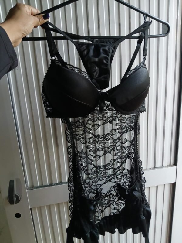 ENAGUA delantal + less NEGRO talle 95 / 100