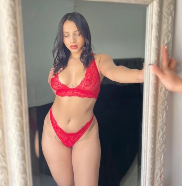 Conjunto MARILYN ROJO talle 100