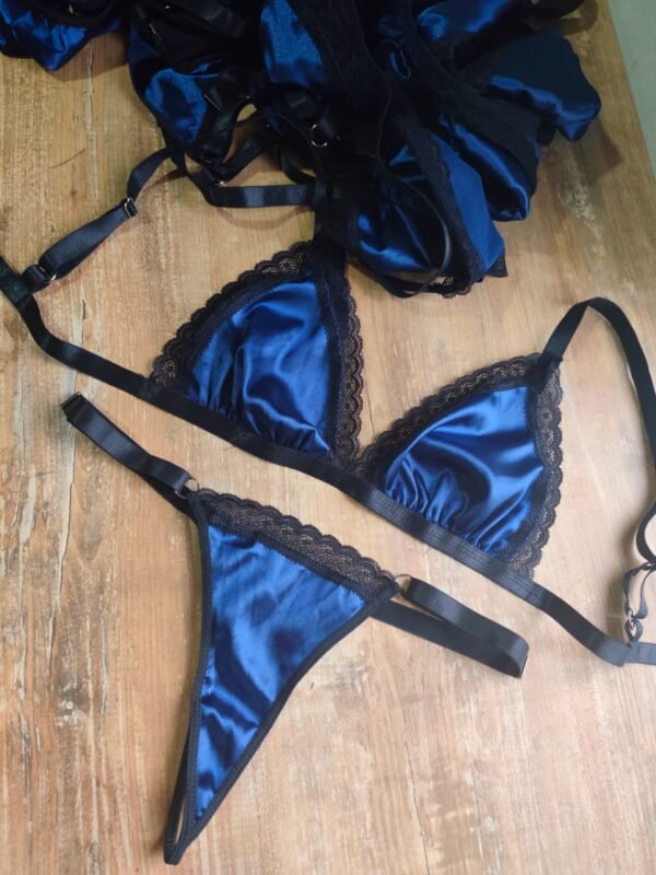 CONJUNTO ATENEA AZUL DE SATEN 90, 95, 100, 115, 120