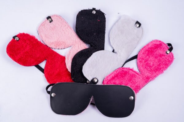 ANTIFAZ CIEGO CON PELUCHE ROJO